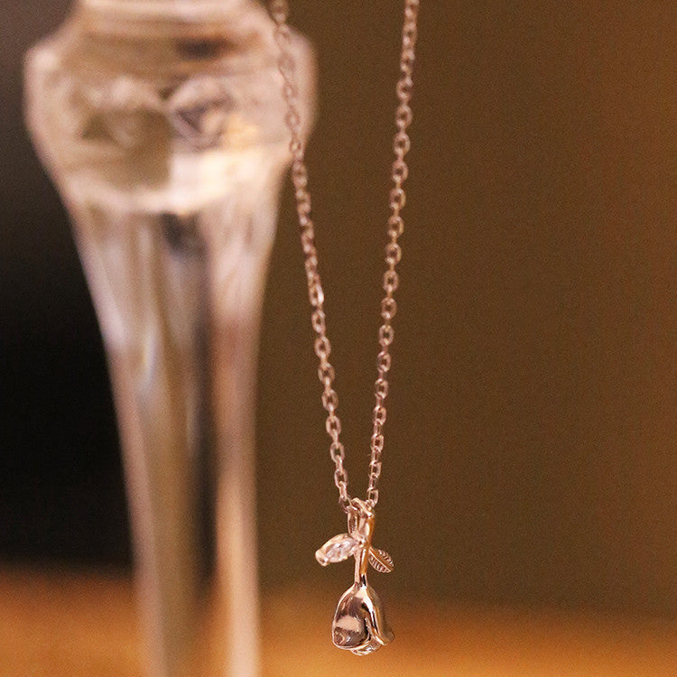 Silver Plated Rose Pendant Necklace For Women